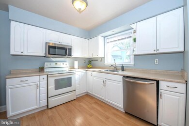 209 Springfield Ave, Folsom, PA 19033 - photo 7