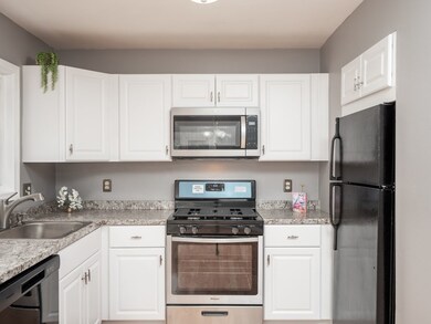 26 Farmland Rd unit A, Lowell, MA 01850 - photo 7