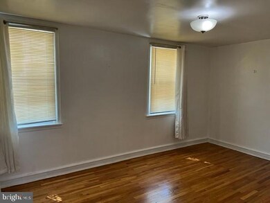 4305 Chippendale St, Philadelphia, PA 19136 - photo 2
