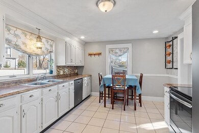 202 Salem St, Wakefield, MA 01880 - photo 3