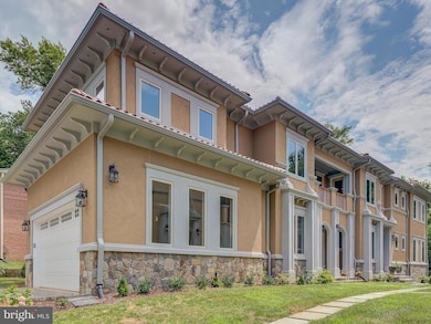 6947 Pine Crest Ave, McLean, VA 22101 - photo 5