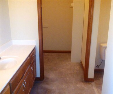 427 Rachael Cir, Raymore, MO 64083 - photo 5