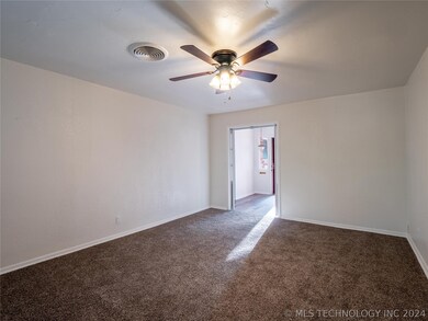 1805 Cardinal Ln, McAlester, OK 74501 - photo 5