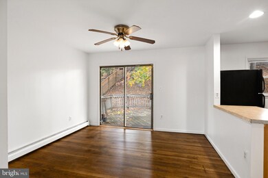 13652 Kingsman Rd, Woodbridge, VA 22193 - photo 6