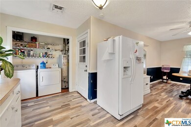 3316 Cloverleaf Dr, Waco, TX 76706 - photo 5