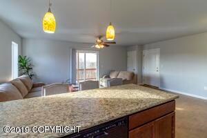 20190330213234893618000000