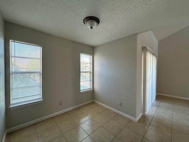 100 E Hillside Rd unit 217, Laredo, TX 78041 - photo 7