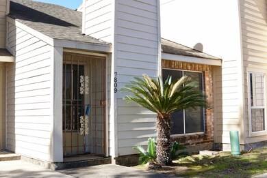 7809 Challie Ln unit 7809, Houston, TX 77088 - photo 2