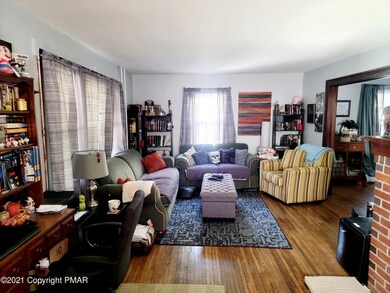 1124 W Main St, Stroudsburg, PA 18360 - photo 3