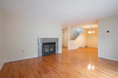 Gas fireplace