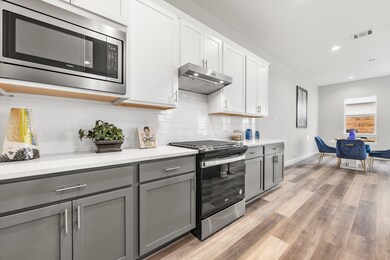 7210 Shadyvilla Ln, Houston, TX 77055 - photo 4