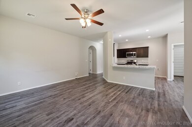 2809 E Quincy St, Broken Arrow, OK 74014 - photo 4