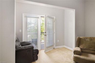 923 Windcastle Ln unit 311, Winston Salem, NC 27105 - photo 6