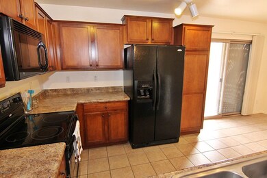 Kitchen (3)