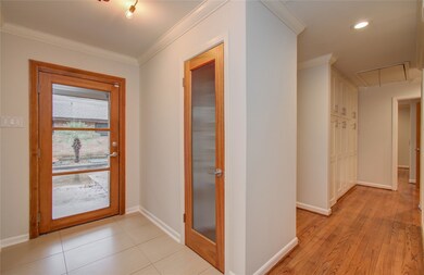 1319 Valleta Dr, Houston, TX 77008 - photo 4