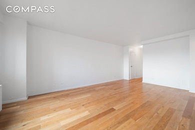 The Piermont unit 9-A, New York, NY 10011 - photo 7