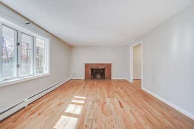 51 Hunters Hill Cir, Amherst, MA 01002 - photo 6