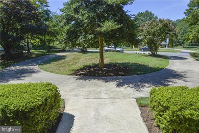 2443 Riviera Dr, Vienna, VA 22181 - photo 2