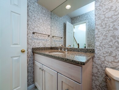 12 Boulevard Dr unit 172, Danbury, CT 06810 - photo 5