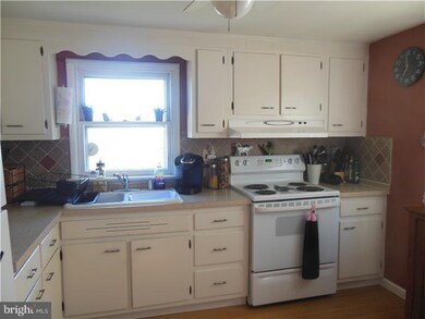 1110 Levengood Rd, Pottstown, PA 19464 - photo 6