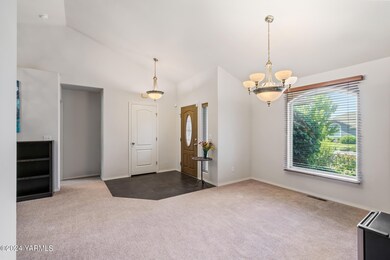 Foyer entry