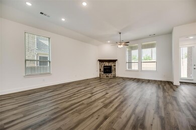 405 Yellowstone Dr, Celina, TX 75009 - photo 5