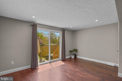 1273 Elm Grove Cir, Silver Spring, MD 20905 - photo 7