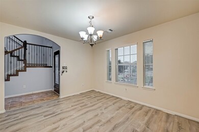 1804 Autumn Pond Cir, Alvin, TX 77511 - photo 7