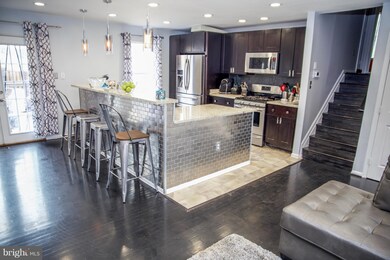 708 Carlough St, Hyattsville, MD 20785 - photo 2