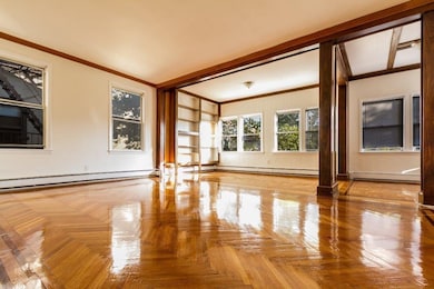 69 W 39th St, Bayonne, NJ 07002 - photo 2