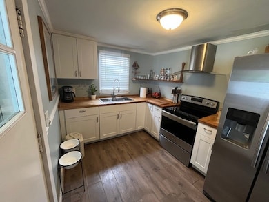Downstairs kitchen