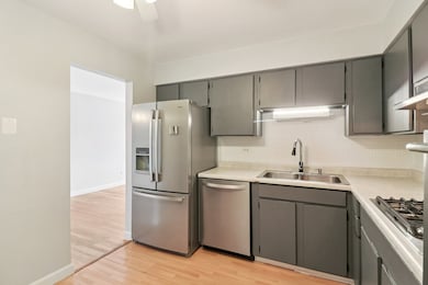 8872 Jody Ln unit 2E, Des Plaines, IL 60016 - photo 6