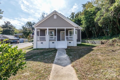 307 E Arch St, Lancaster, SC 29720 - photo 3