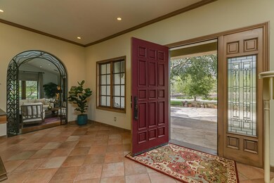 12150 Mountain Lion Road-024-019-Foyer-M