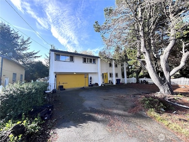 169 N Port Loop NW, Ocean Shores, WA 98569 - photo 2