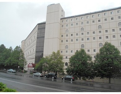 The Lakeshore Condominiums unit 524, Worcester, MA 01604 - photo 2