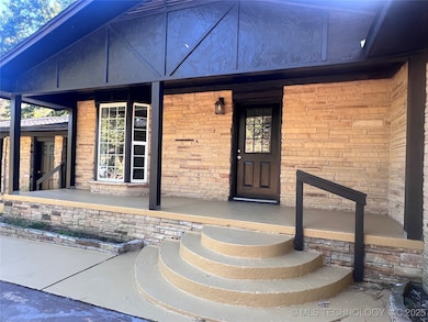 563 W Chambers Rd, McAlester, OK 74501 - photo 4