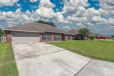 5228 Moore Loop Exterior-2