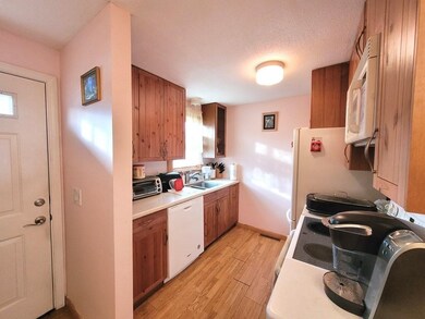 55 Empire St unit 47, Chicopee, MA 01013 - photo 3