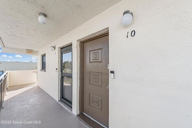 180 Paradise Boulevard 18010