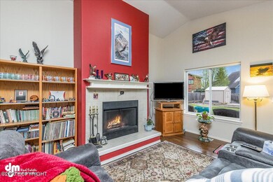 04-Living Room-DW-1788