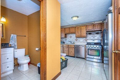 1802 Lords Ct, Wilmington, MA 01887 - photo 4