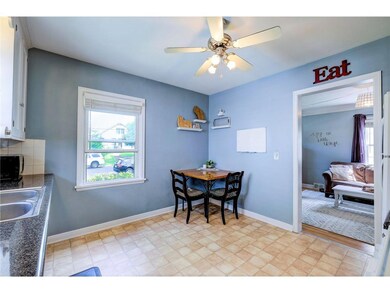 Eat in kitchen