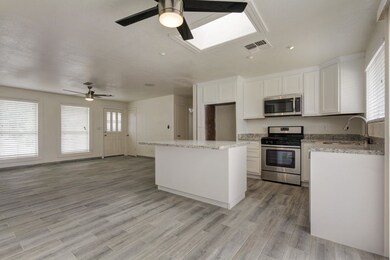 004_Open Floor Plan