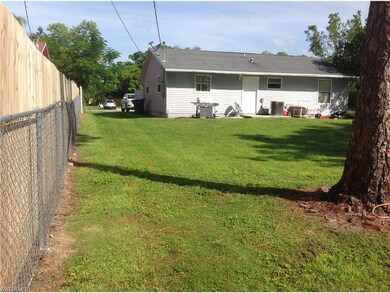 Back of the house( backyard)