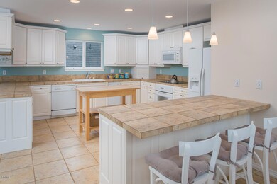 Spacious Kitchen