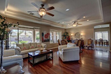 Hardwood Floors.Tray Ceiling.