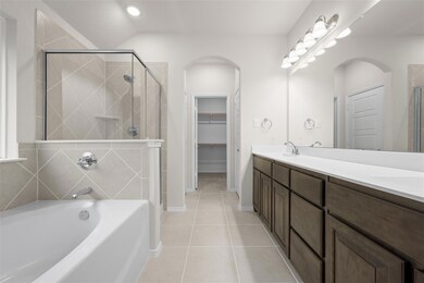 910 Misty Ln, Cleburne, TX 76033 - photo 4