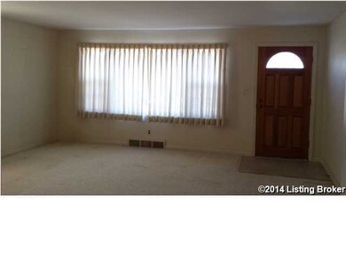 9208 Hudson Ln, Louisville, KY 40291 - photo 3