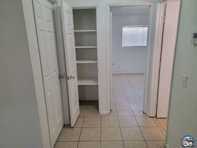 162 W Alamo St, Calipatria, CA 92233 - photo 5